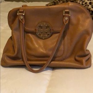 Tory Burch tan leather purse